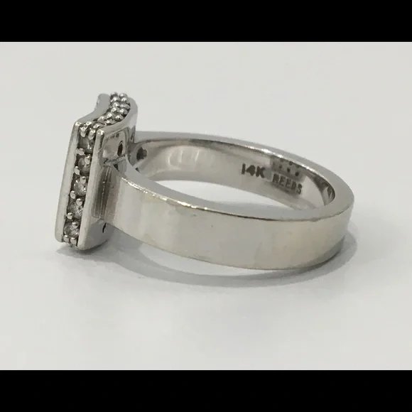 14K White Gold and Diamond Fashion Ring - Picture 4 of 8